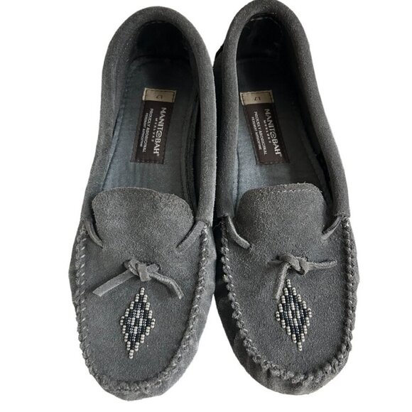 MANITOBAH MUKLUKS Beaded Canoe Suede Mukluk Moccasins Grey Suede L7 - Picture 1 of 5